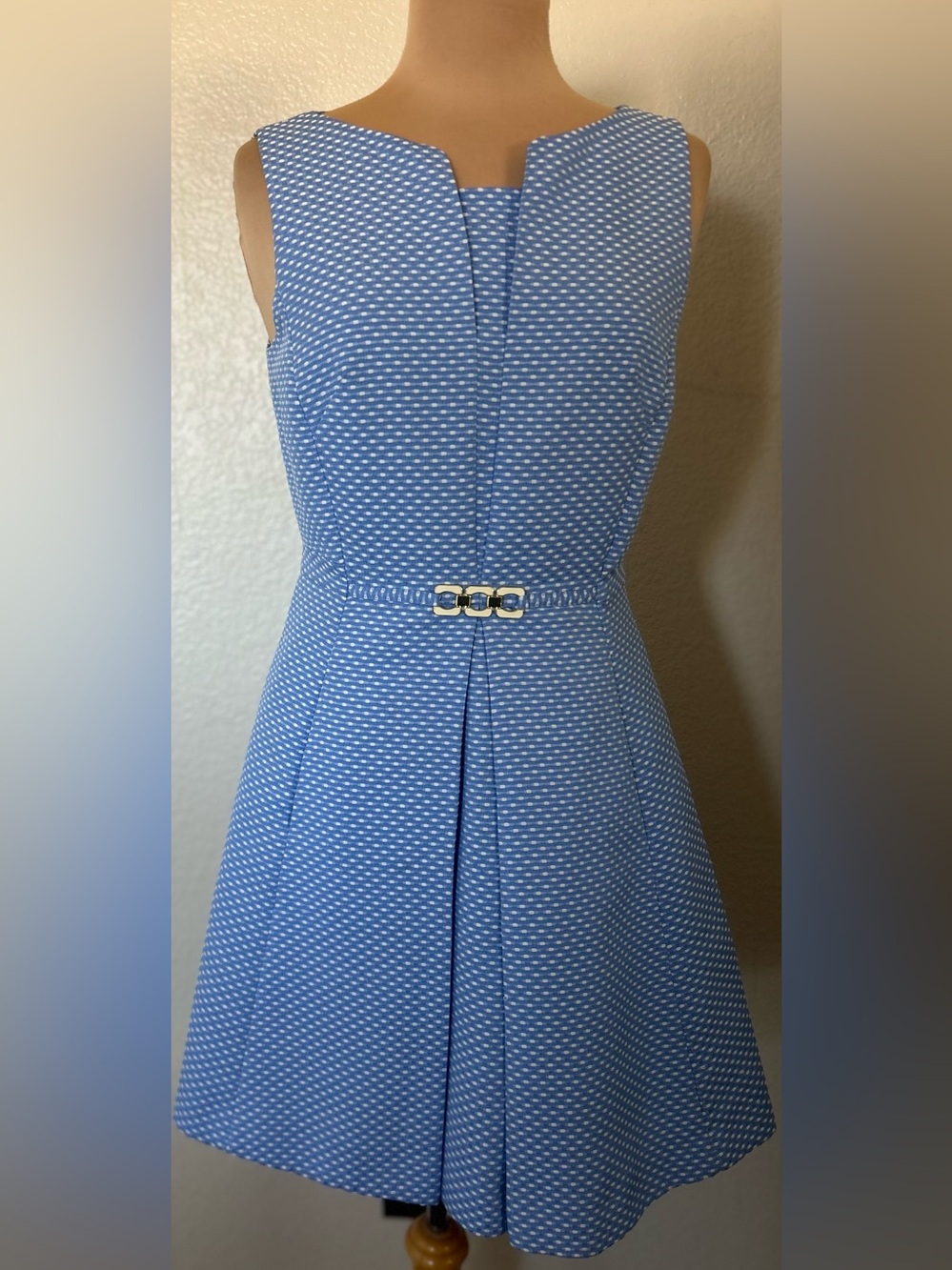 Tahari ASL Light Blue Sleeveless Textured Midi Dress with Decorative Buckle